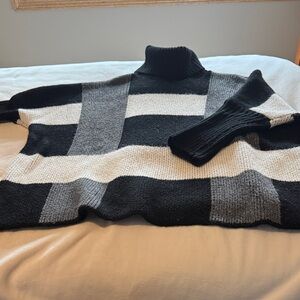 Women’s oversized Black and Gray Striped Sweater